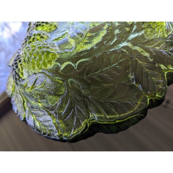 Vintage Indiana Glass Avocado Green Loganberry Leaf Pattern Candy Dish Bowl 7" - Picture 10 of 11